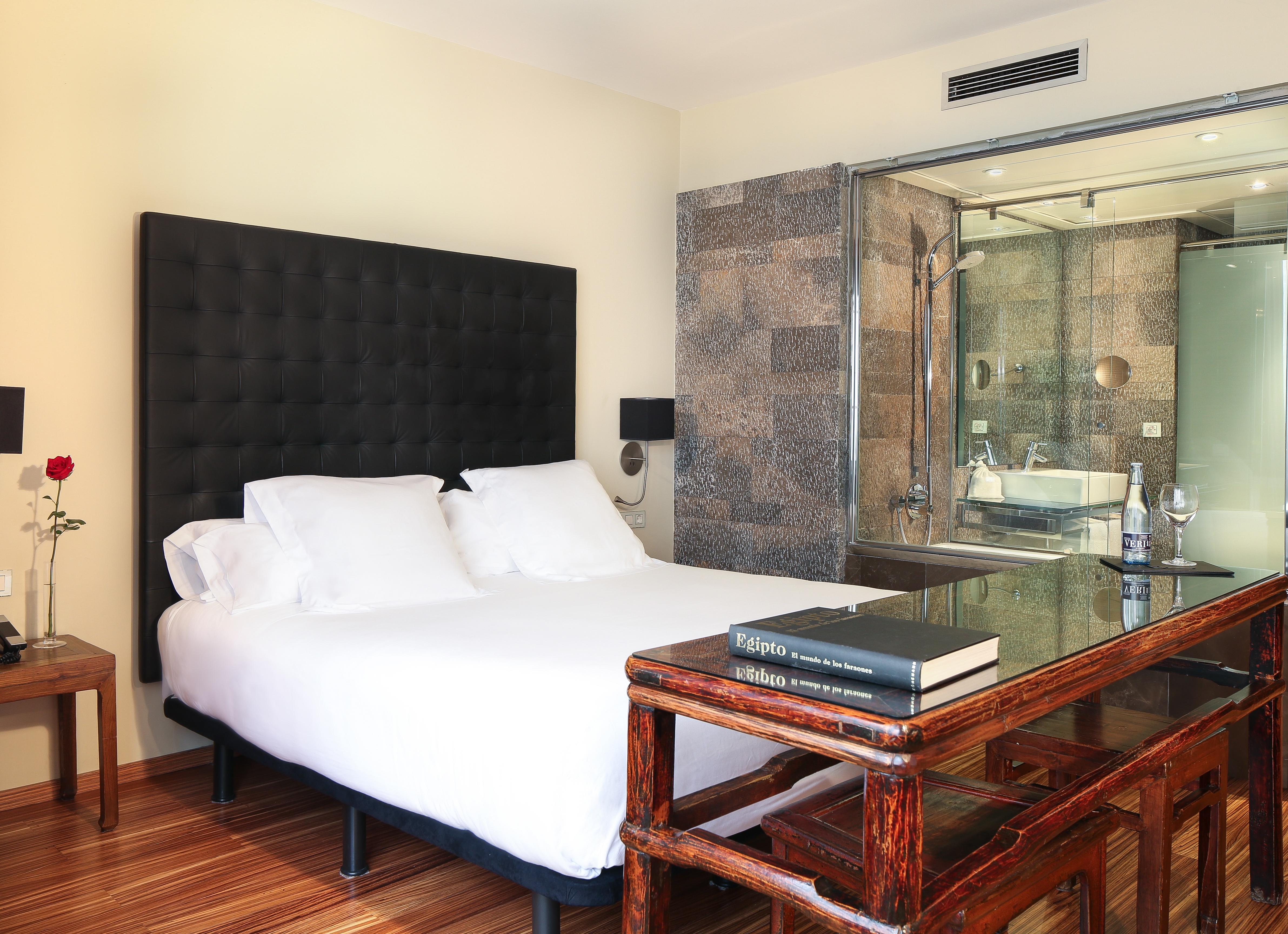 Hotel Gran Derby Suites, A Small Luxury Hotel Of The World Барселона Екстериор снимка