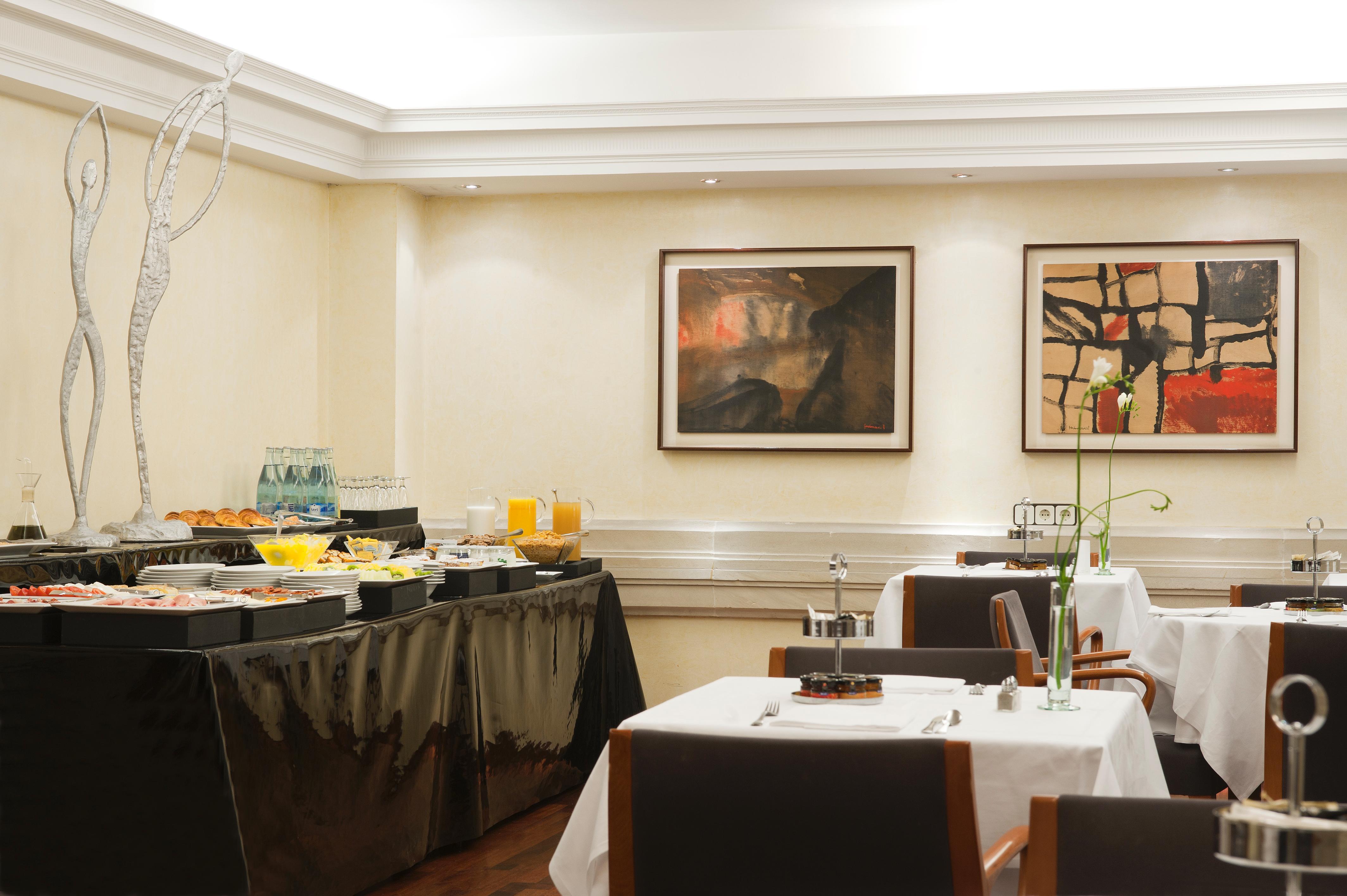 Hotel Gran Derby Suites, A Small Luxury Hotel Of The World Барселона Екстериор снимка